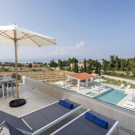 Anna Mare Luxury Apartments Afytos Buitenkant foto