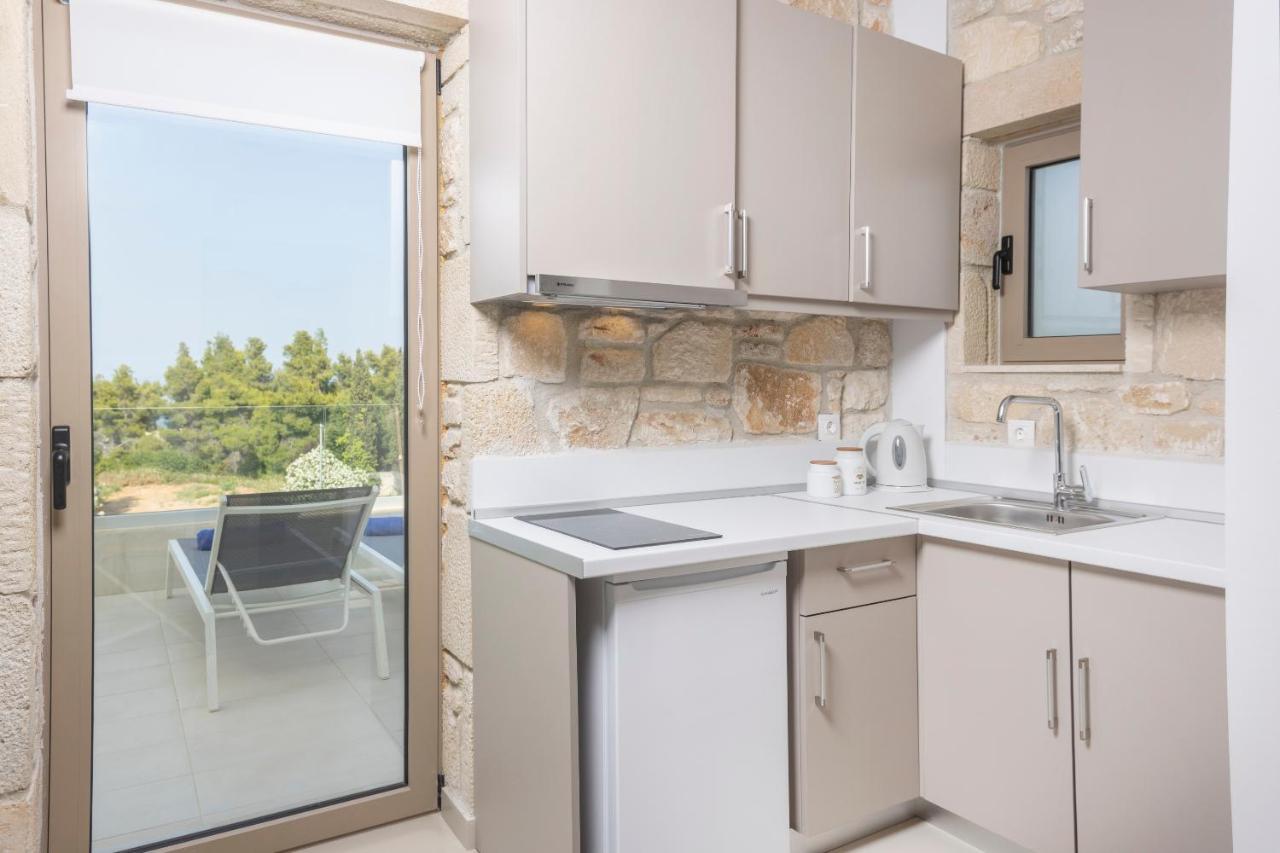 Anna Mare Luxury Apartments Afytos Buitenkant foto