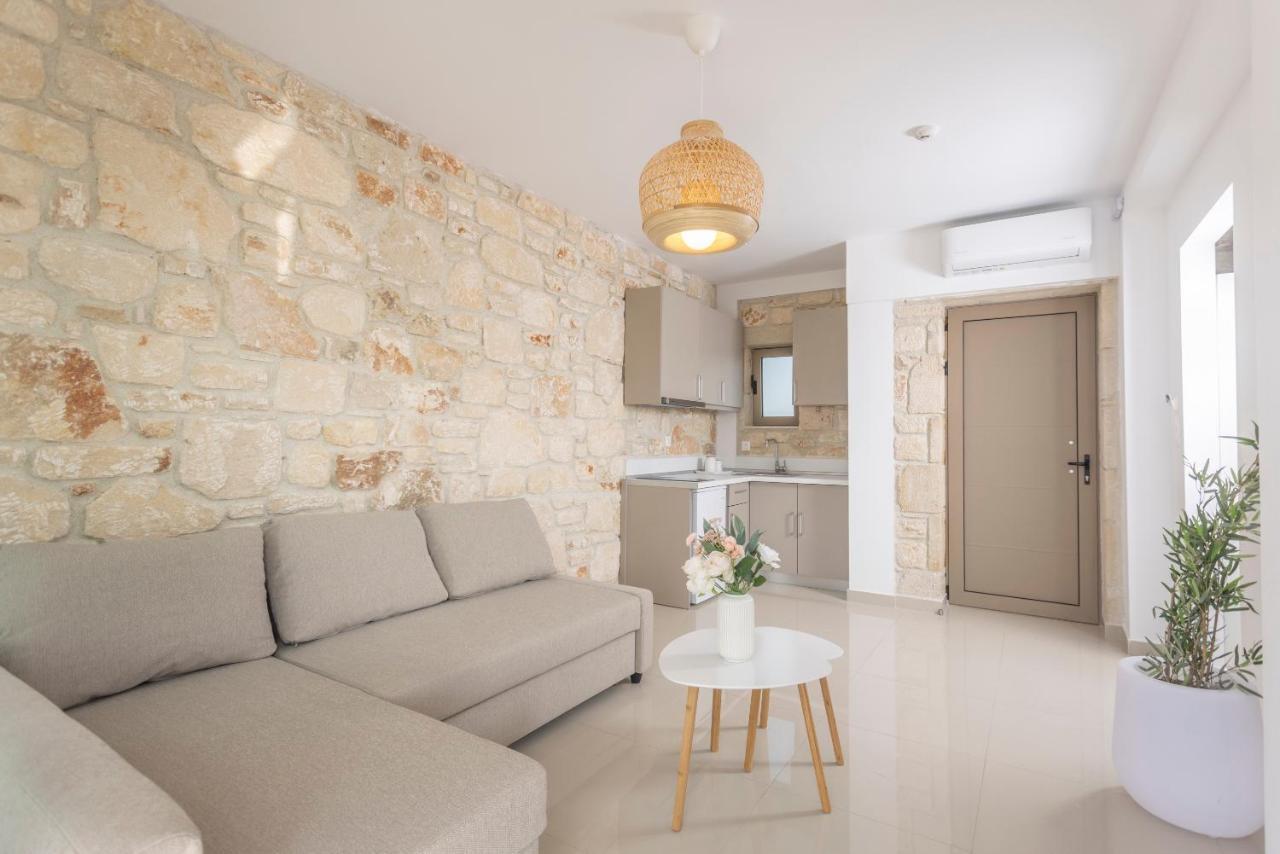 Anna Mare Luxury Apartments Afytos Buitenkant foto