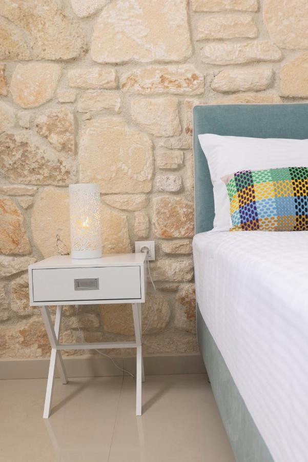 Anna Mare Luxury Apartments Afytos Buitenkant foto